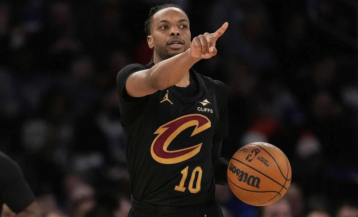 热火球员公开质疑裁判判罚尺度，引争议，欢迎由于中文进行发现继续.