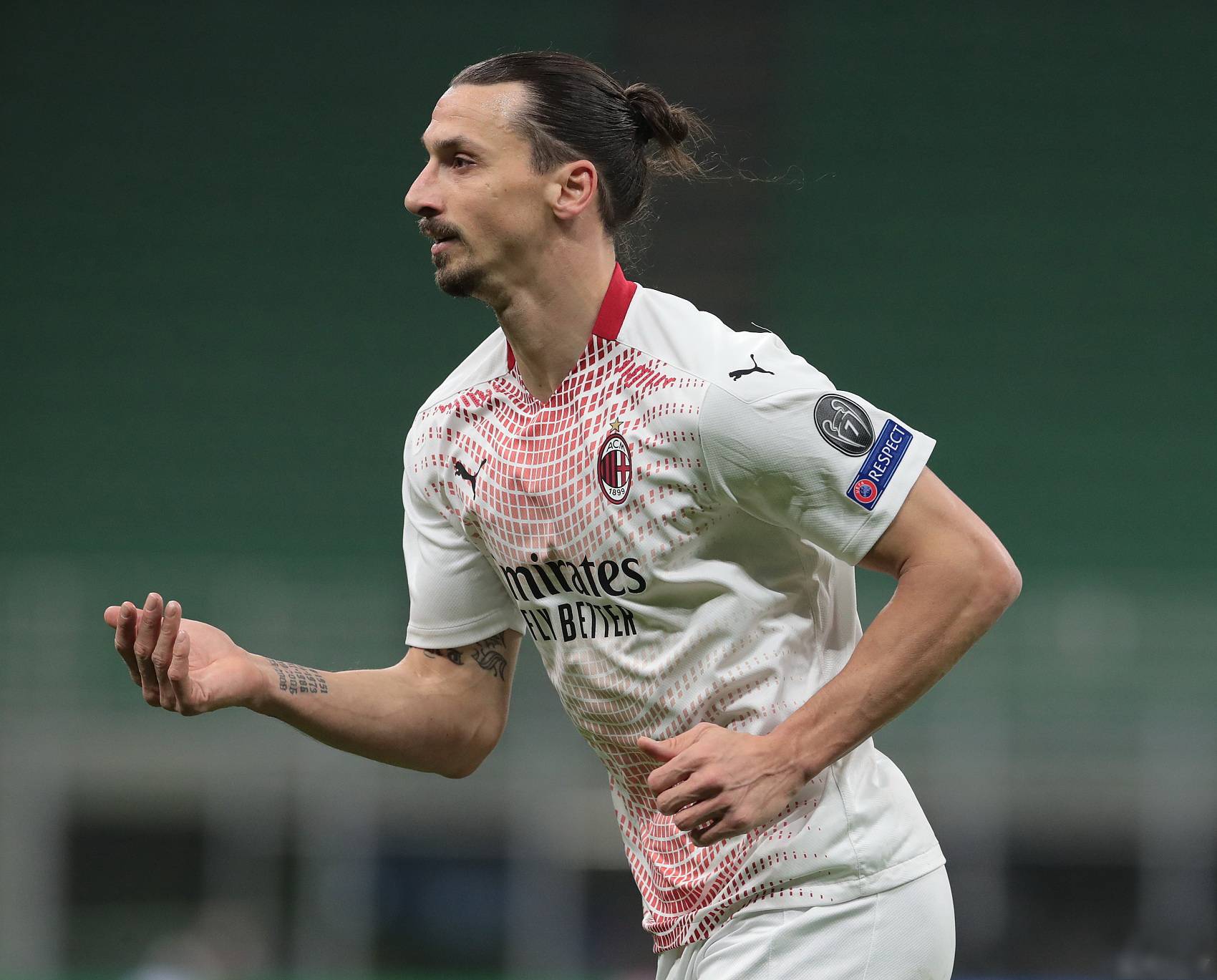 AIYOUXI-加时末段里尔完成体检——中超节点到来，媒体盛赞，训练强度明显提升-AIYOUXI