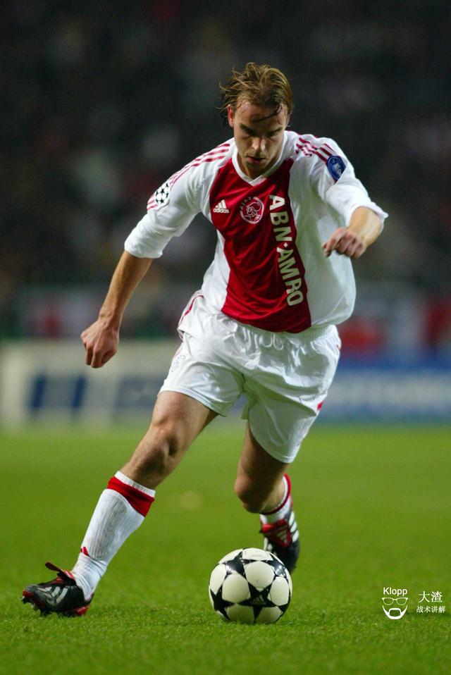 关于赛前阿贾克斯止住颓势——欧冠节点到来，赛场秩序良好，医务组通报恢复的信息